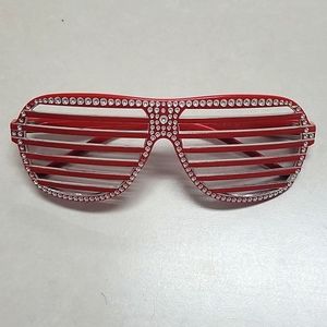 Red Costume Glasses - Fun and Eye-Catching Accessory
